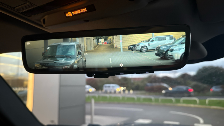 Land Rover Defender 2.0 D240 SE 110 5dr Auto Diesel Estate